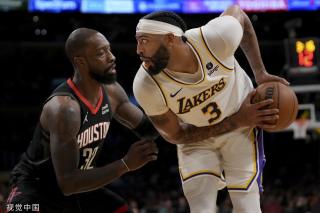 来自世界各 来自世界各