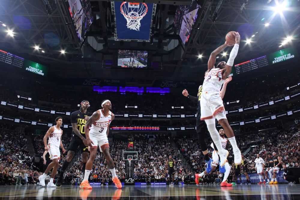 更是对他职 更是对他职